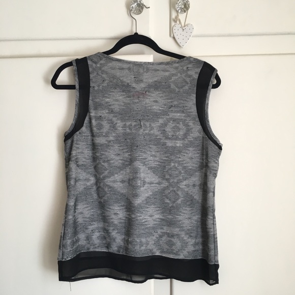 Soprano Tribal Knit Sleeveless Tank Top Large NWT - Picture 4 of 6